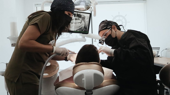 Slider image (8) Adaport Dental Clinic